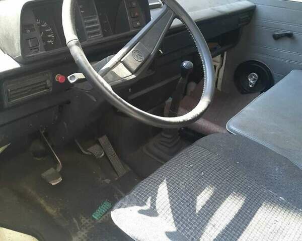 Белый Фольксваген Transporter, объемом двигателя 1.7 л и пробегом 37 тыс. км за 1077 $, фото 4 на Automoto.ua