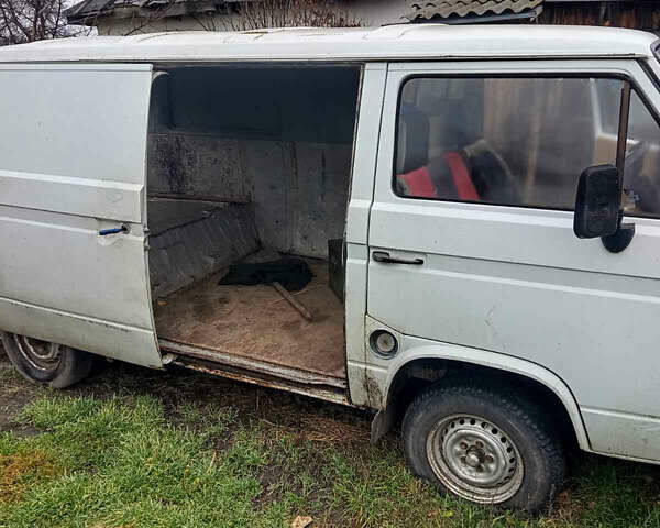 Белый Фольксваген Transporter, объемом двигателя 1.9 л и пробегом 271 тыс. км за 1000 $, фото 4 на Automoto.ua