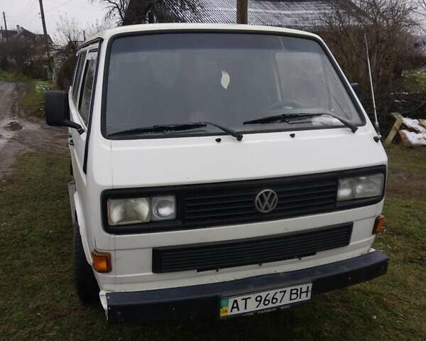 Білий Фольксваген Transporter, об'ємом двигуна 1.59 л та пробігом 300 тис. км за 3200 $, фото 4 на Automoto.ua