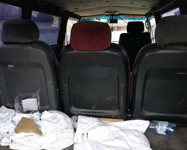 Білий Фольксваген Transporter, об'ємом двигуна 1.59 л та пробігом 300 тис. км за 3200 $, фото 7 на Automoto.ua