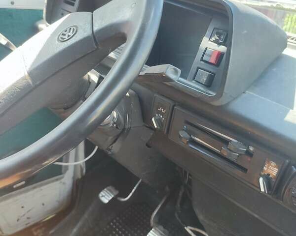 Белый Фольксваген Transporter, объемом двигателя 0 л и пробегом 300 тыс. км за 1200 $, фото 3 на Automoto.ua