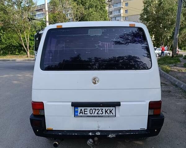 Белый Фольксваген Transporter, объемом двигателя 2.4 л и пробегом 474 тыс. км за 3500 $, фото 4 на Automoto.ua