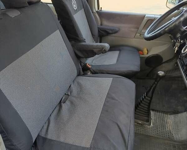 Белый Фольксваген Transporter, объемом двигателя 2.4 л и пробегом 474 тыс. км за 3500 $, фото 8 на Automoto.ua