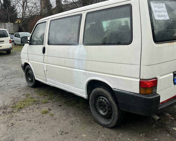 Белый Фольксваген Transporter, объемом двигателя 1.9 л и пробегом 380 тыс. км за 4000 $, фото 1 на Automoto.ua
