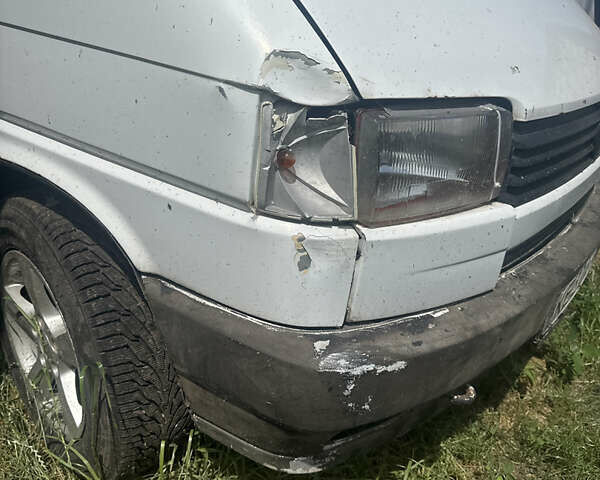 Белый Фольксваген Transporter, объемом двигателя 2.4 л и пробегом 500 тыс. км за 3600 $, фото 5 на Automoto.ua