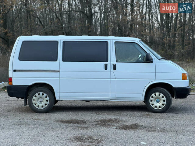 Білий Фольксваген Transporter, об'ємом двигуна 2.4 л та пробігом 400 тис. км за 5200 $, фото 6 на Automoto.ua