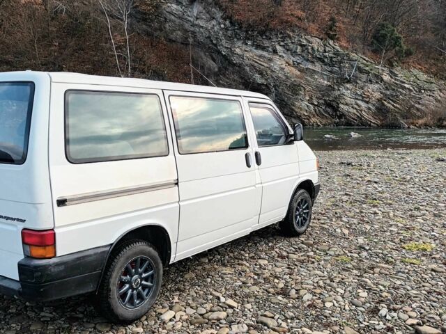Белый Фольксваген Transporter, объемом двигателя 1.9 л и пробегом 374 тыс. км за 3399 $, фото 3 на Automoto.ua