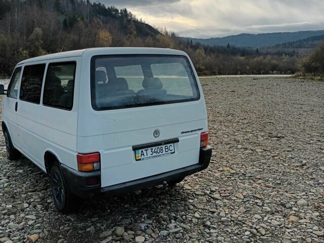 Белый Фольксваген Transporter, объемом двигателя 1.9 л и пробегом 374 тыс. км за 3399 $, фото 4 на Automoto.ua