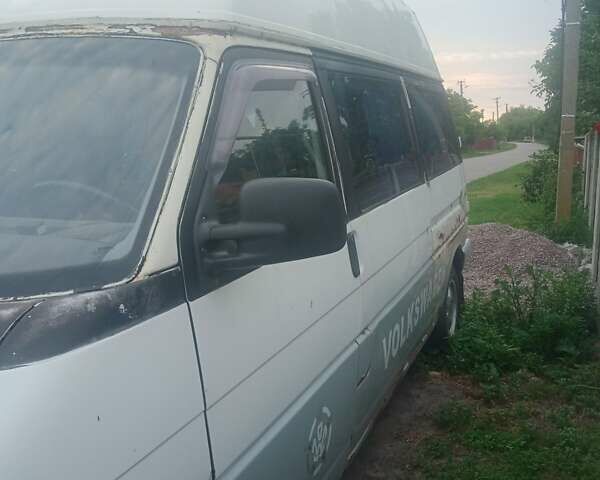 Білий Фольксваген Transporter, об'ємом двигуна 2.4 л та пробігом 700 тис. км за 3800 $, фото 3 на Automoto.ua