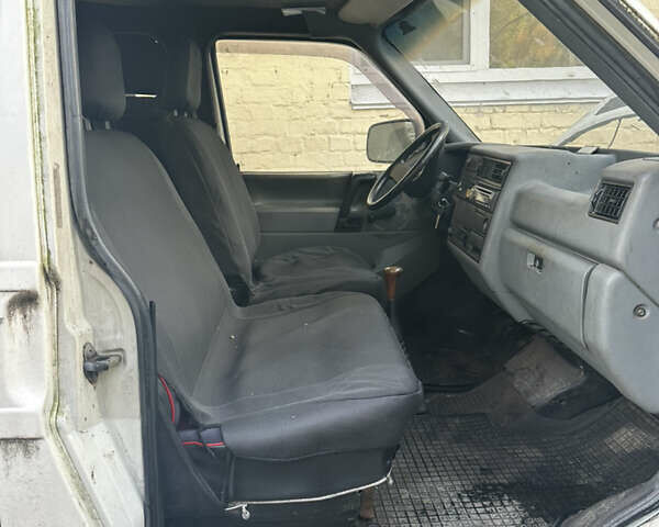Білий Фольксваген Transporter, об'ємом двигуна 1.9 л та пробігом 500 тис. км за 2650 $, фото 15 на Automoto.ua