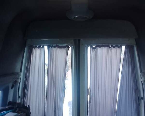 Білий Фольксваген Transporter, об'ємом двигуна 2.4 л та пробігом 700 тис. км за 3800 $, фото 8 на Automoto.ua