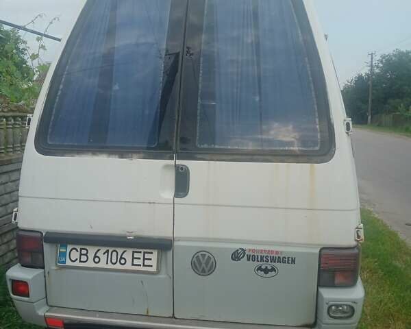 Білий Фольксваген Transporter, об'ємом двигуна 2.4 л та пробігом 700 тис. км за 3800 $, фото 5 на Automoto.ua