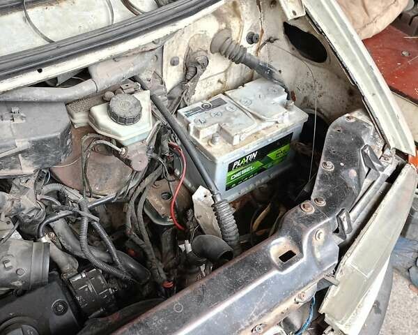 Білий Фольксваген Transporter, об'ємом двигуна 1.9 л та пробігом 300 тис. км за 2500 $, фото 3 на Automoto.ua