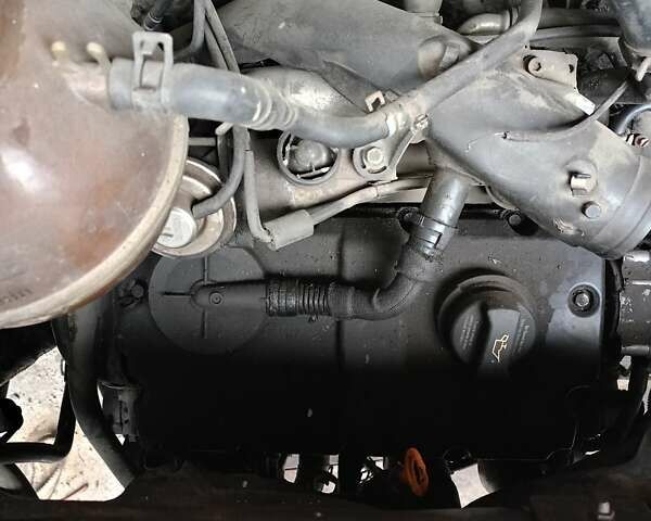 Білий Фольксваген Transporter, об'ємом двигуна 1.9 л та пробігом 300 тис. км за 2500 $, фото 4 на Automoto.ua