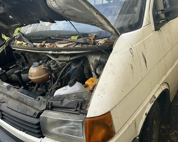 Білий Фольксваген Transporter, об'ємом двигуна 1.9 л та пробігом 500 тис. км за 2650 $, фото 37 на Automoto.ua