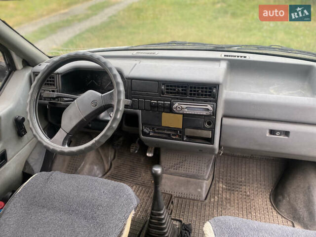 Белый Фольксваген Transporter, объемом двигателя 2.4 л и пробегом 550 тыс. км за 5100 $, фото 5 на Automoto.ua