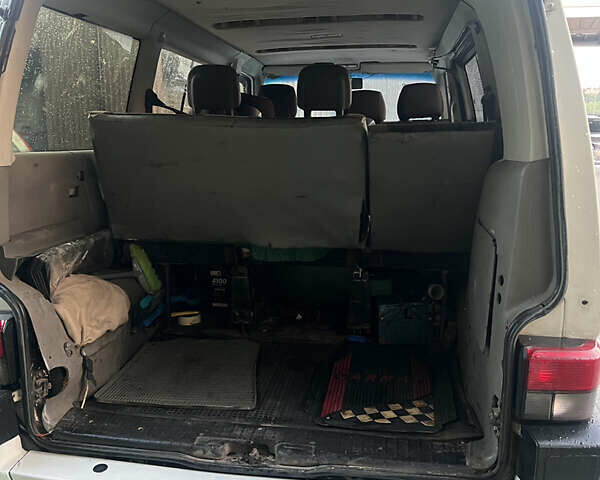 Білий Фольксваген Transporter, об'ємом двигуна 1.9 л та пробігом 390 тис. км за 4600 $, фото 5 на Automoto.ua