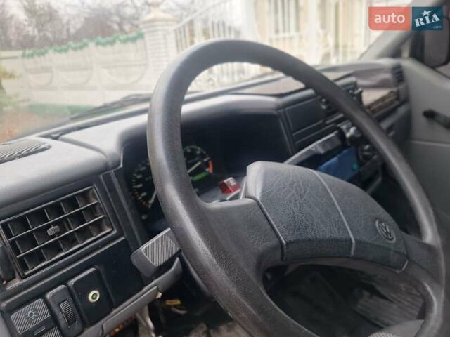 Белый Фольксваген Transporter, объемом двигателя 2.5 л и пробегом 335 тыс. км за 3600 $, фото 19 на Automoto.ua