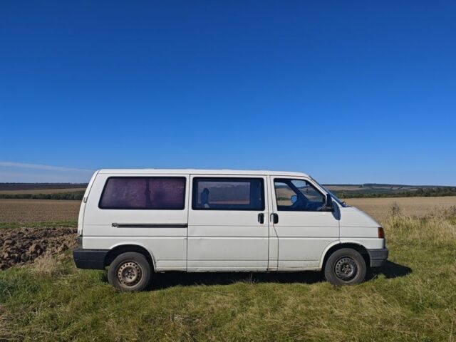 Белый Фольксваген Transporter, объемом двигателя 2.4 л и пробегом 699 тыс. км за 3650 $, фото 3 на Automoto.ua