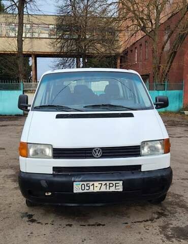 Белый Фольксваген Transporter, объемом двигателя 2.4 л и пробегом 659 тыс. км за 4950 $, фото 1 на Automoto.ua