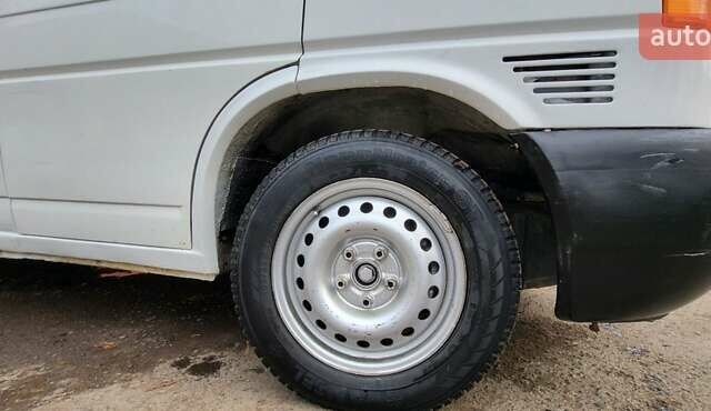 Белый Фольксваген Transporter, объемом двигателя 2.4 л и пробегом 659 тыс. км за 4950 $, фото 7 на Automoto.ua