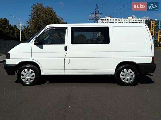 Белый Фольксваген Transporter, объемом двигателя 1.9 л и пробегом 500 тыс. км за 4500 $, фото 1 на Automoto.ua