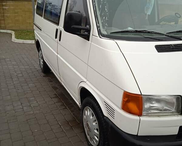 Белый Фольксваген Transporter, объемом двигателя 1.9 л и пробегом 315 тыс. км за 5100 $, фото 1 на Automoto.ua