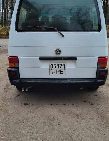 Белый Фольксваген Transporter, объемом двигателя 2.4 л и пробегом 659 тыс. км за 4950 $, фото 5 на Automoto.ua