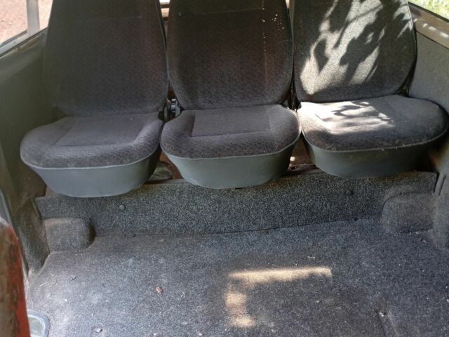 Белый Фольксваген Transporter, объемом двигателя 2.4 л и пробегом 600 тыс. км за 3500 $, фото 6 на Automoto.ua