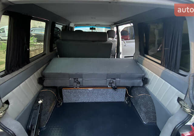 Білий Фольксваген Transporter, об'ємом двигуна 1.9 л та пробігом 204 тис. км за 7200 $, фото 12 на Automoto.ua