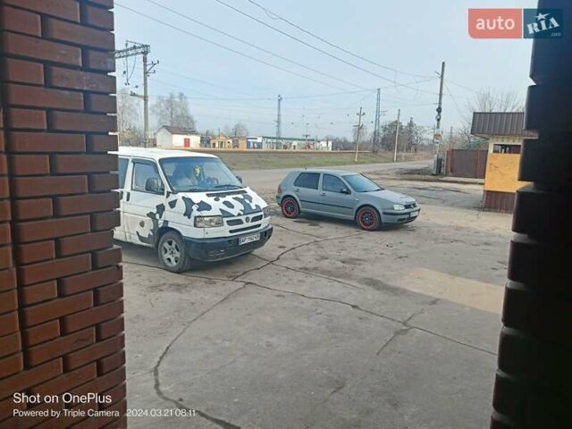 Белый Фольксваген Transporter, объемом двигателя 2.5 л и пробегом 300 тыс. км за 5000 $, фото 9 на Automoto.ua