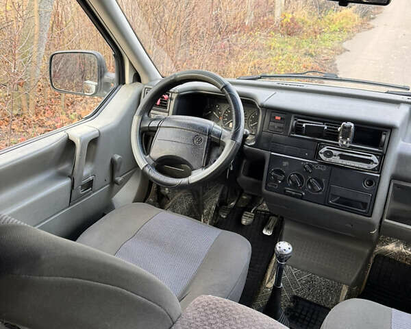 Белый Фольксваген Transporter, объемом двигателя 1.9 л и пробегом 100 тыс. км за 4950 $, фото 4 на Automoto.ua