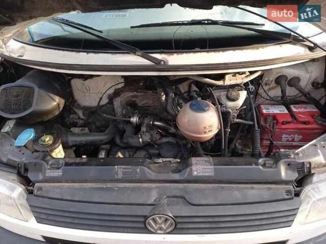 Белый Фольксваген Transporter, объемом двигателя 1.9 л и пробегом 396 тыс. км за 3700 $, фото 8 на Automoto.ua