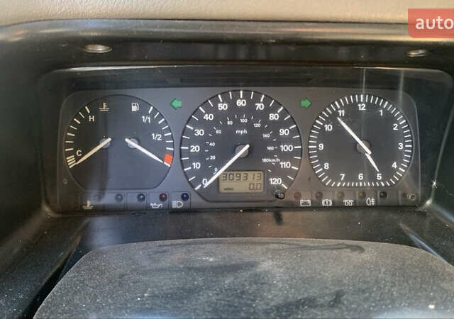 Белый Фольксваген Transporter, объемом двигателя 2.4 л и пробегом 309 тыс. км за 5500 $, фото 6 на Automoto.ua