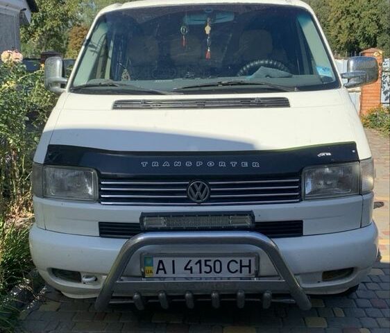 Белый Фольксваген Transporter, объемом двигателя 2.4 л и пробегом 309 тыс. км за 5500 $, фото 1 на Automoto.ua