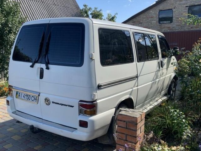 Белый Фольксваген Transporter, объемом двигателя 2.4 л и пробегом 309 тыс. км за 5500 $, фото 3 на Automoto.ua