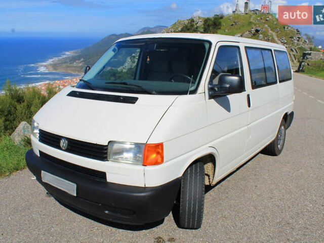 Білий Фольксваген Transporter, об'ємом двигуна 2.5 л та пробігом 612 тис. км за 8000 $, фото 1 на Automoto.ua