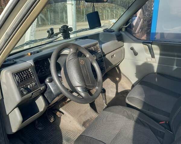 Белый Фольксваген Transporter, объемом двигателя 1.9 л и пробегом 396 тыс. км за 3700 $, фото 6 на Automoto.ua