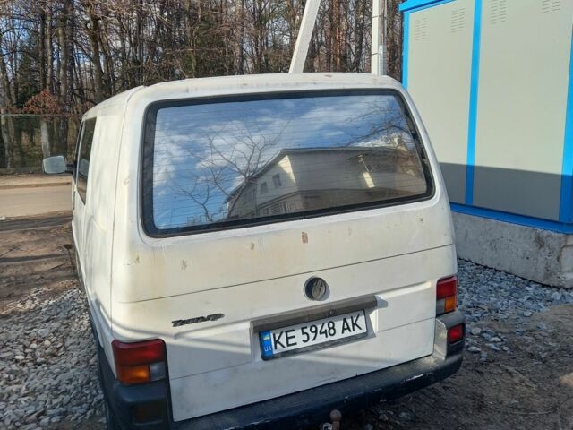 Білий Фольксваген Transporter, об'ємом двигуна 1.9 л та пробігом 396 тис. км за 4100 $, фото 3 на Automoto.ua