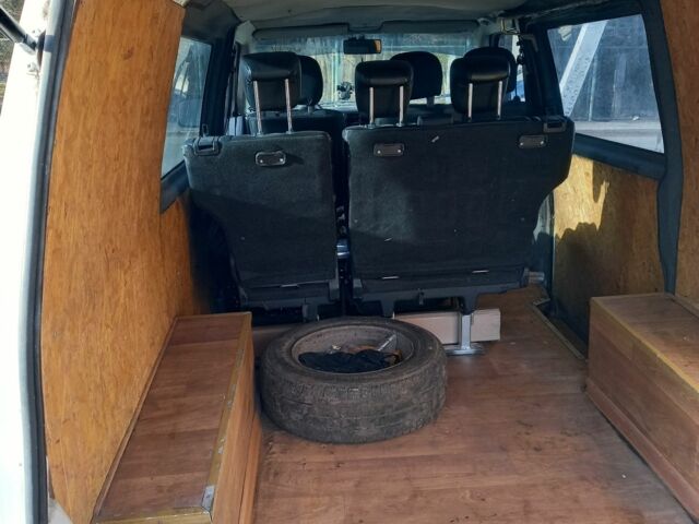 Білий Фольксваген Transporter, об'ємом двигуна 1.9 л та пробігом 396 тис. км за 4100 $, фото 7 на Automoto.ua