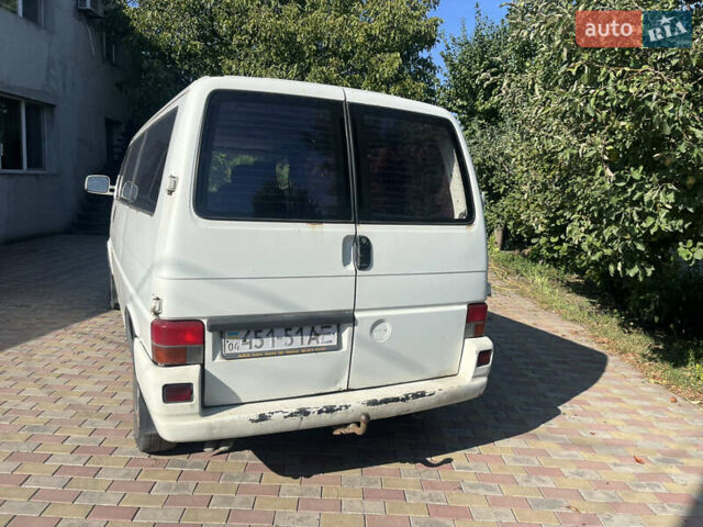 Белый Фольксваген Transporter, объемом двигателя 0 л и пробегом 266 тыс. км за 3500 $, фото 4 на Automoto.ua