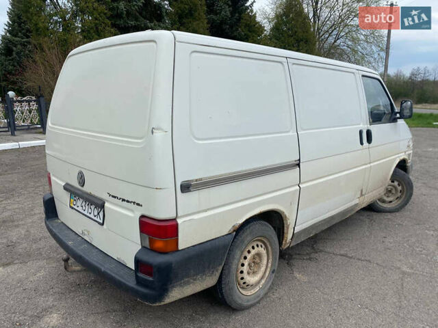 Белый Фольксваген Transporter, объемом двигателя 1.9 л и пробегом 320 тыс. км за 2600 $, фото 1 на Automoto.ua