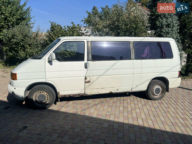 Белый Фольксваген Transporter, объемом двигателя 0 л и пробегом 266 тыс. км за 3500 $, фото 2 на Automoto.ua