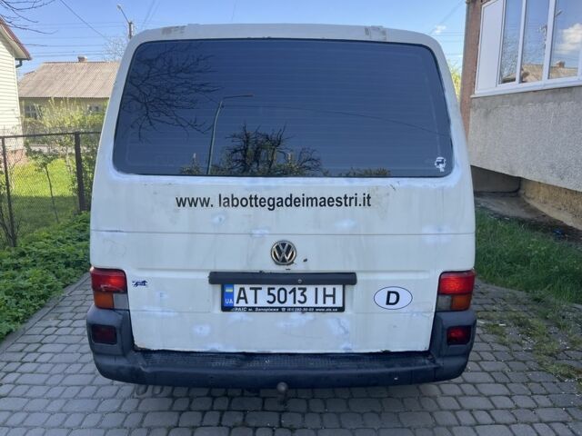 Белый Фольксваген Transporter, объемом двигателя 2.5 л и пробегом 470 тыс. км за 3800 $, фото 4 на Automoto.ua