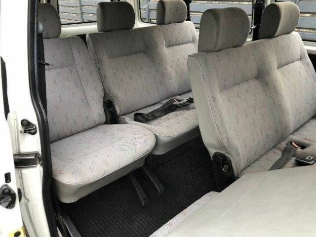 Белый Фольксваген Transporter, объемом двигателя 2.4 л и пробегом 238 тыс. км за 2975 $, фото 6 на Automoto.ua