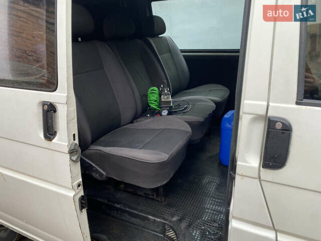 Белый Фольксваген Transporter, объемом двигателя 2.46 л и пробегом 420 тыс. км за 5000 $, фото 8 на Automoto.ua