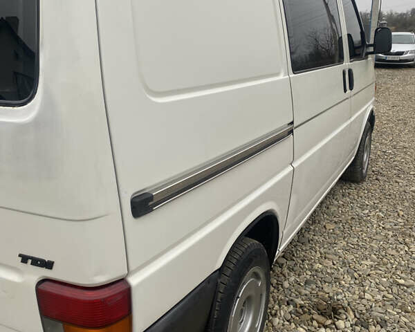 Білий Фольксваген Transporter, об'ємом двигуна 2.46 л та пробігом 407 тис. км за 4550 $, фото 7 на Automoto.ua