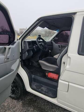 Белый Фольксваген Transporter, объемом двигателя 2.46 л и пробегом 490 тыс. км за 7800 $, фото 7 на Automoto.ua