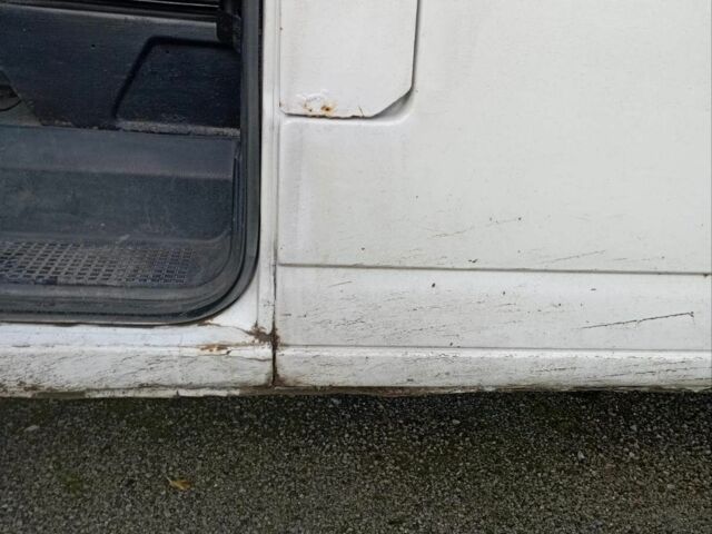 Белый Фольксваген Transporter, объемом двигателя 2.5 л и пробегом 361 тыс. км за 5500 $, фото 6 на Automoto.ua