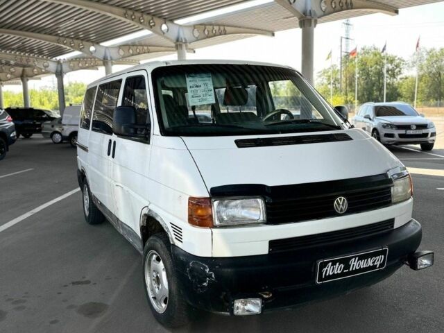 Белый Фольксваген Transporter, объемом двигателя 0 л и пробегом 239 тыс. км за 3900 $, фото 1 на Automoto.ua